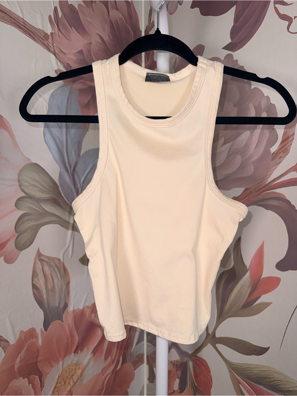 Olivia Rae Women's Cream Tank Top - Small